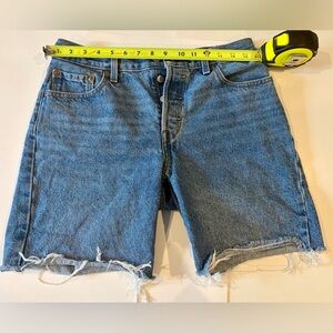 Levis 501 Cut Off Shorts W28 Blue Denim Raw Hem Button Fly